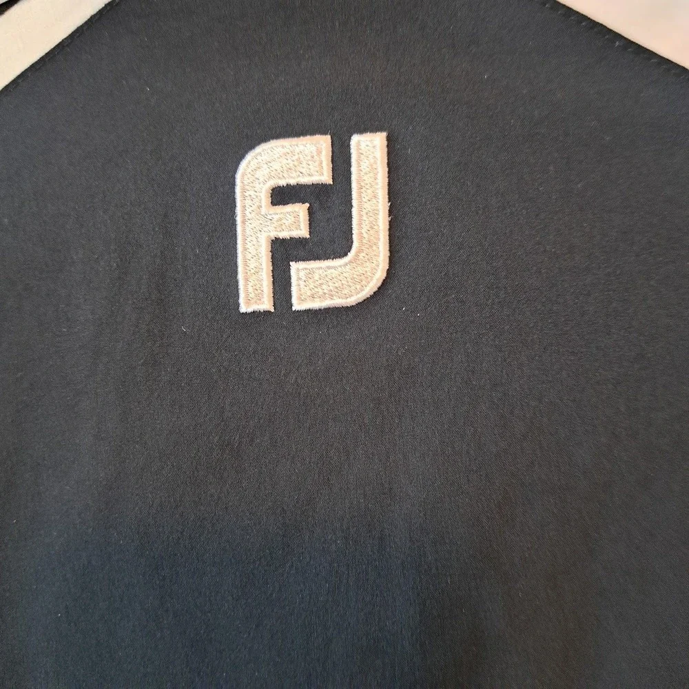 FootJoy DryJoys Tour Collection Mens Large Black White Short Sleeve Rain Shirt